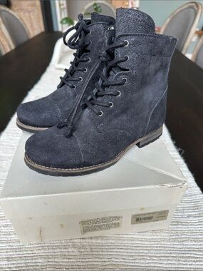 AllSaints DAKOTA Military Boots for Kids Black Suede lace look, zip up. US 12.